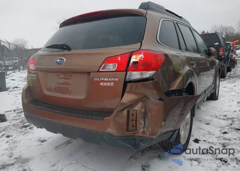 2011 Subaru Outback 2.5I Premium из США, поврежденный, VIN 4S4BRBCC3B3330096